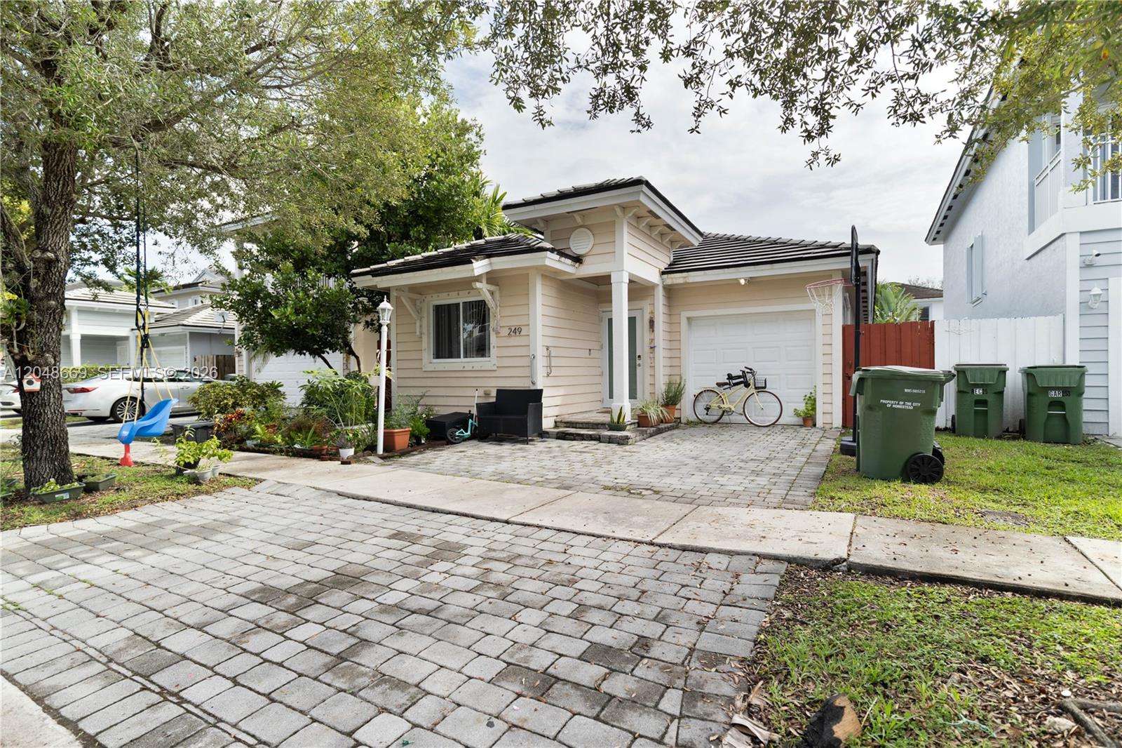 249 SE 32nd Avenue