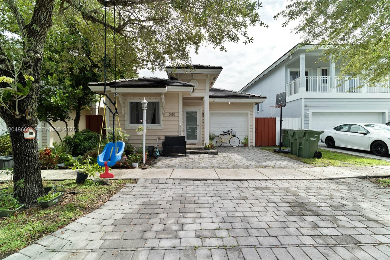 249 SE 32nd Avenue