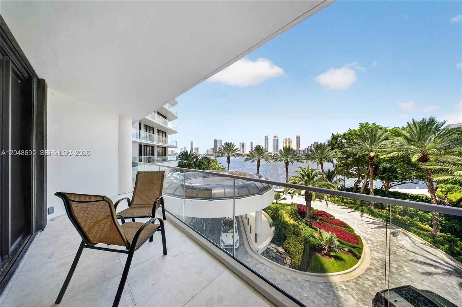 2800 Island Boulevard