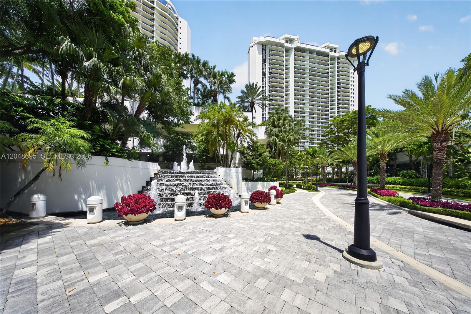 2800 Island Boulevard