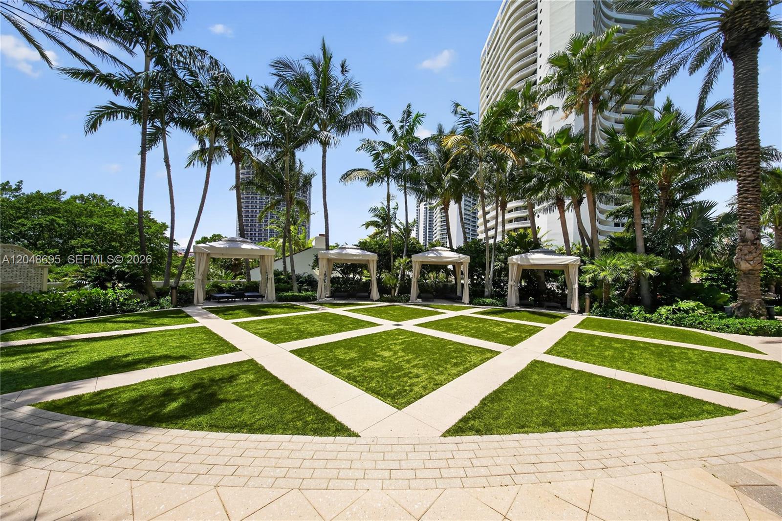 2800 Island Boulevard