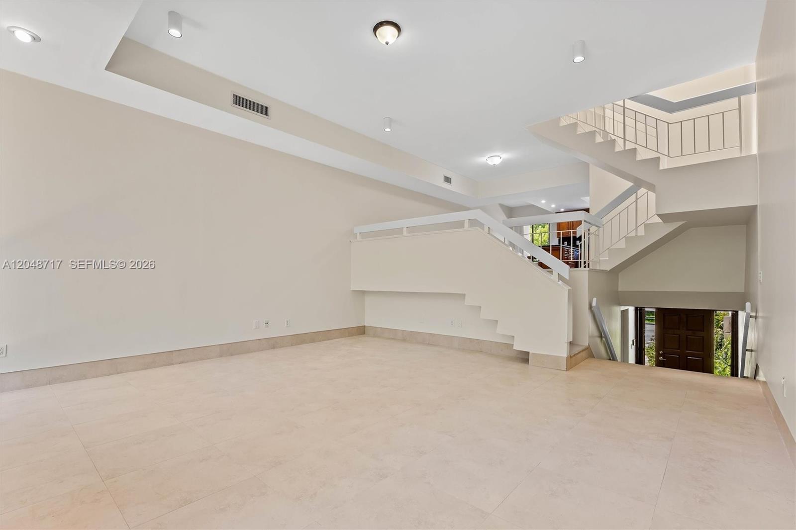 2525 NE 135th Street