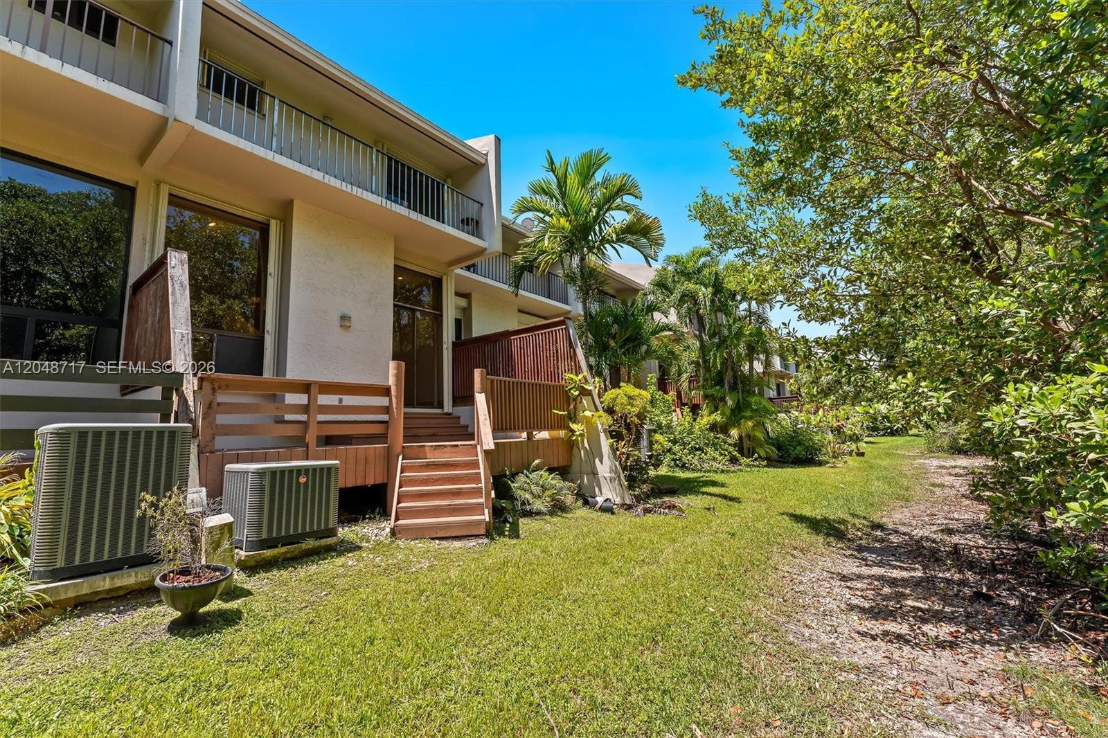 2525 NE 135th Street