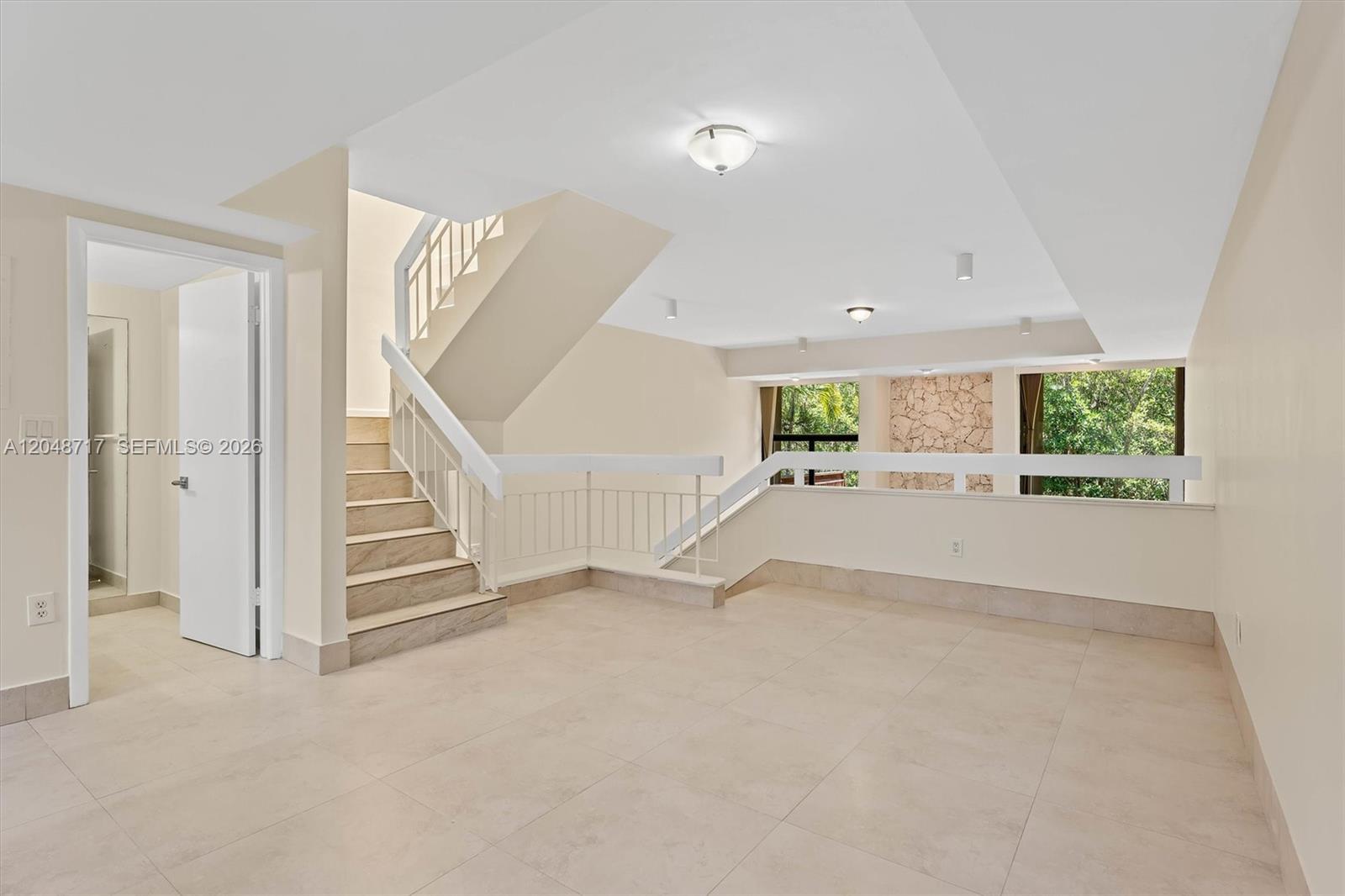 2525 NE 135th Street