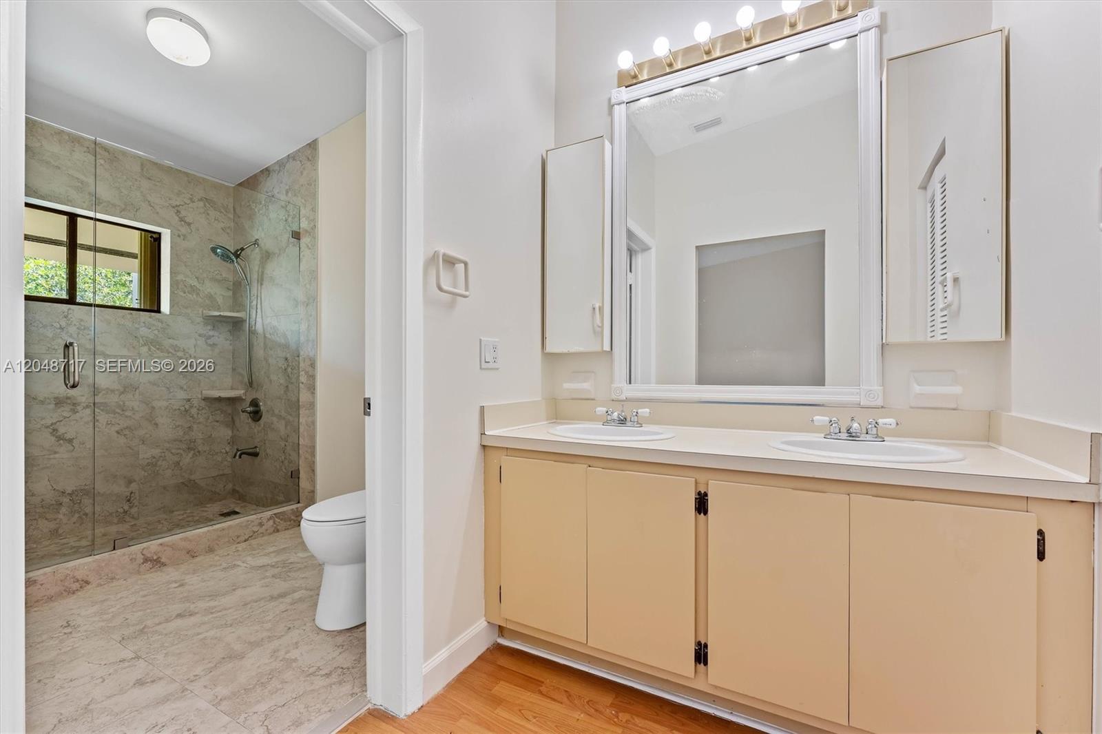 2525 NE 135th Street