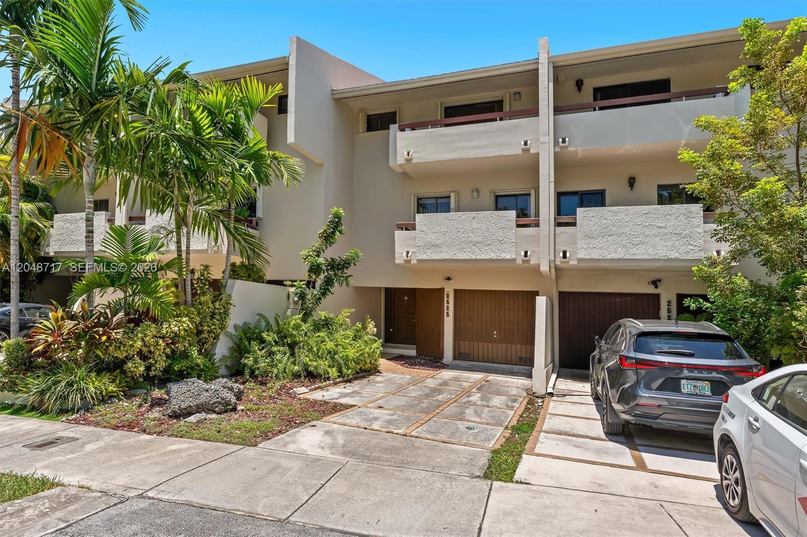 2525 NE 135th Street