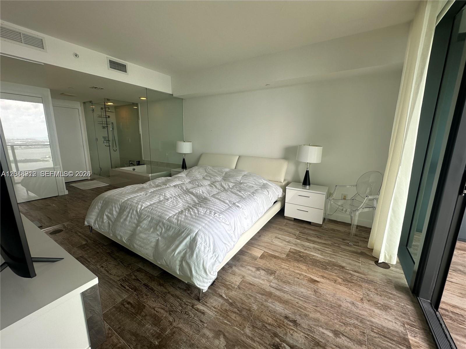 650 NE 32nd Street