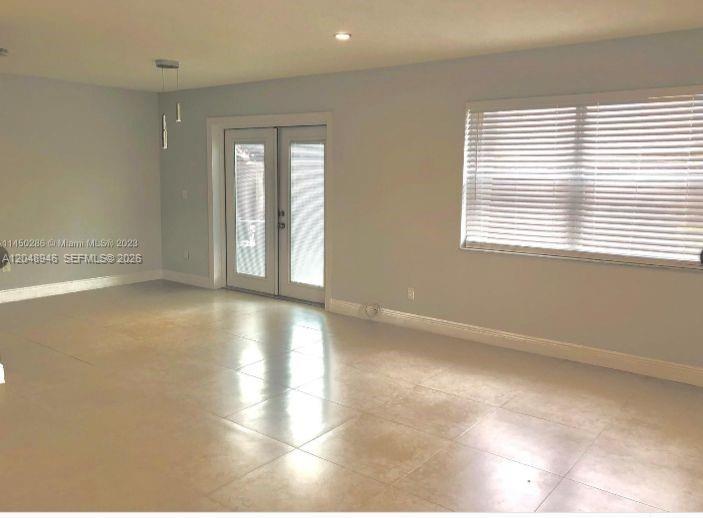43 NE 12th Avenue
