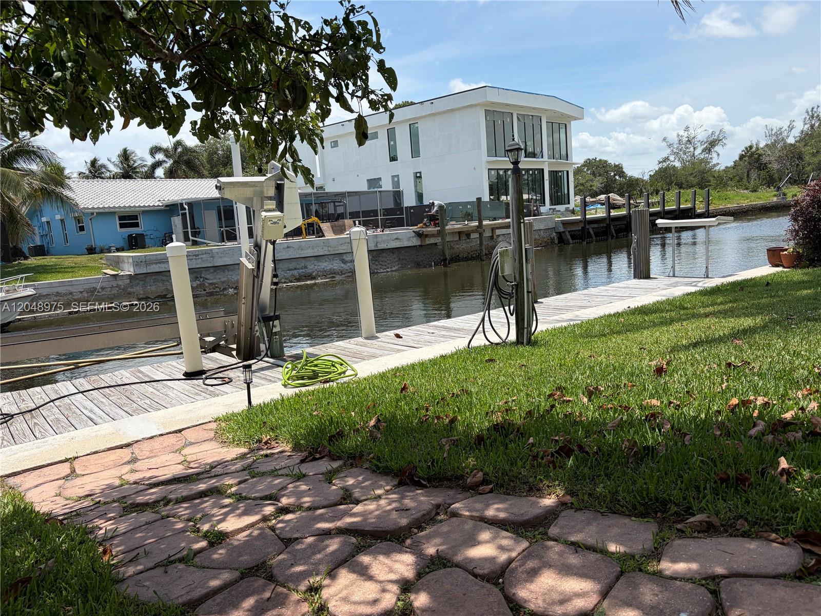 1401 Argonaut Isle