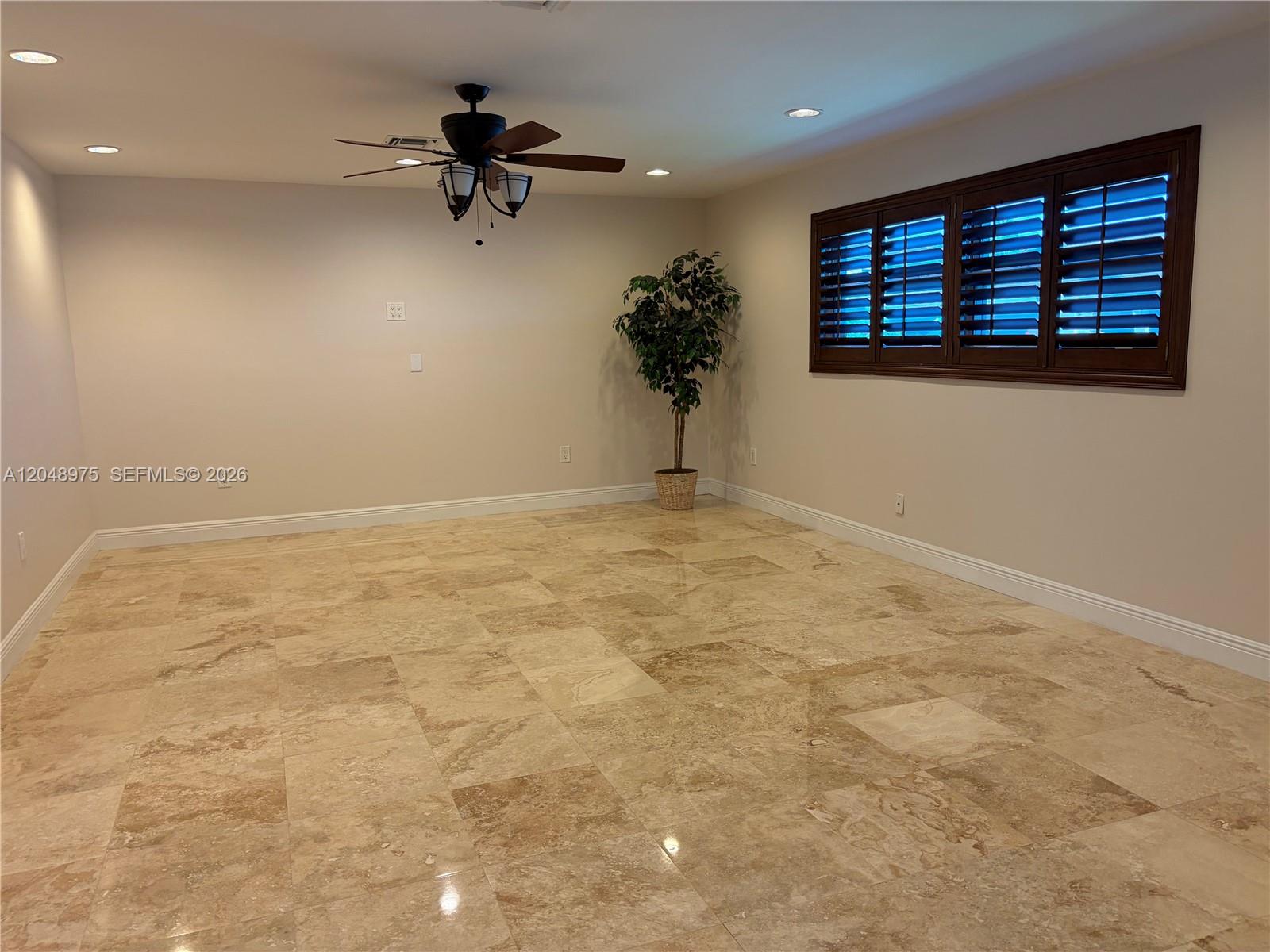 1401 Argonaut Isle