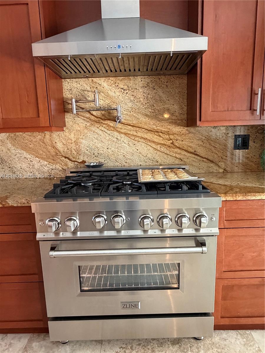 1401 Argonaut Isle