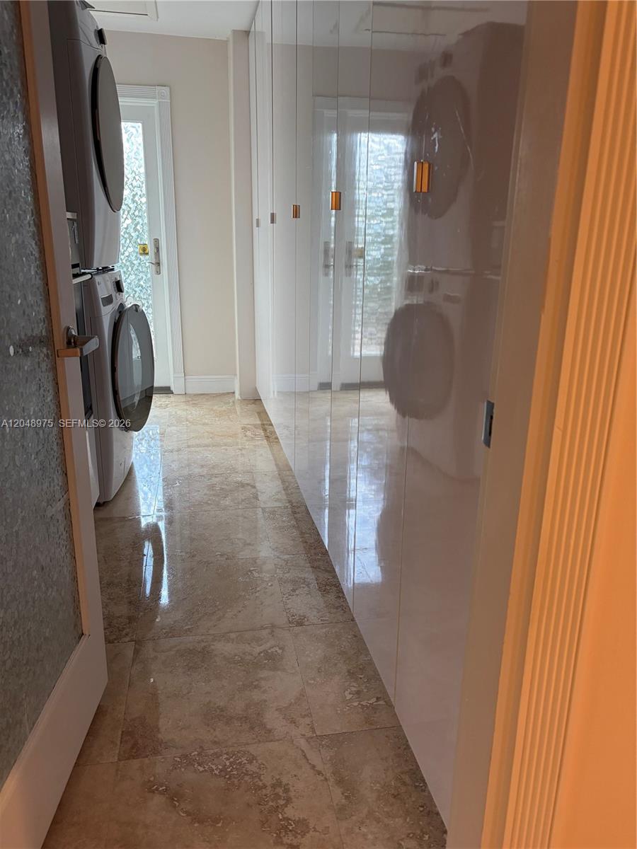 1401 Argonaut Isle