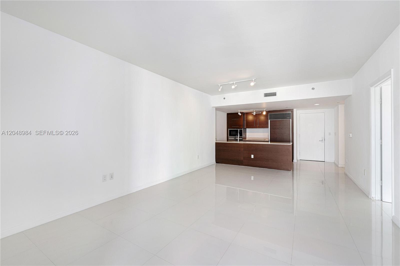 465 Brickell Avenue gallery image #17