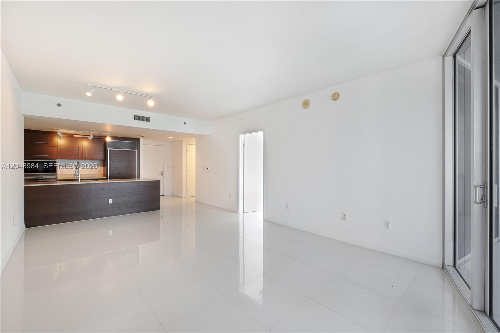 465 Brickell Avenue gallery image #18