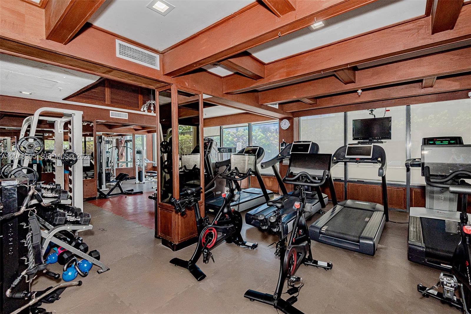 600 NE 36th Street