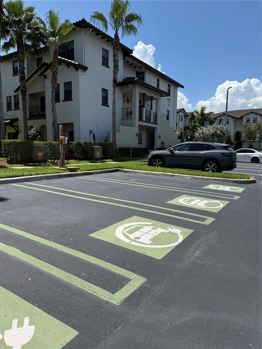 10620 NW 88th Street