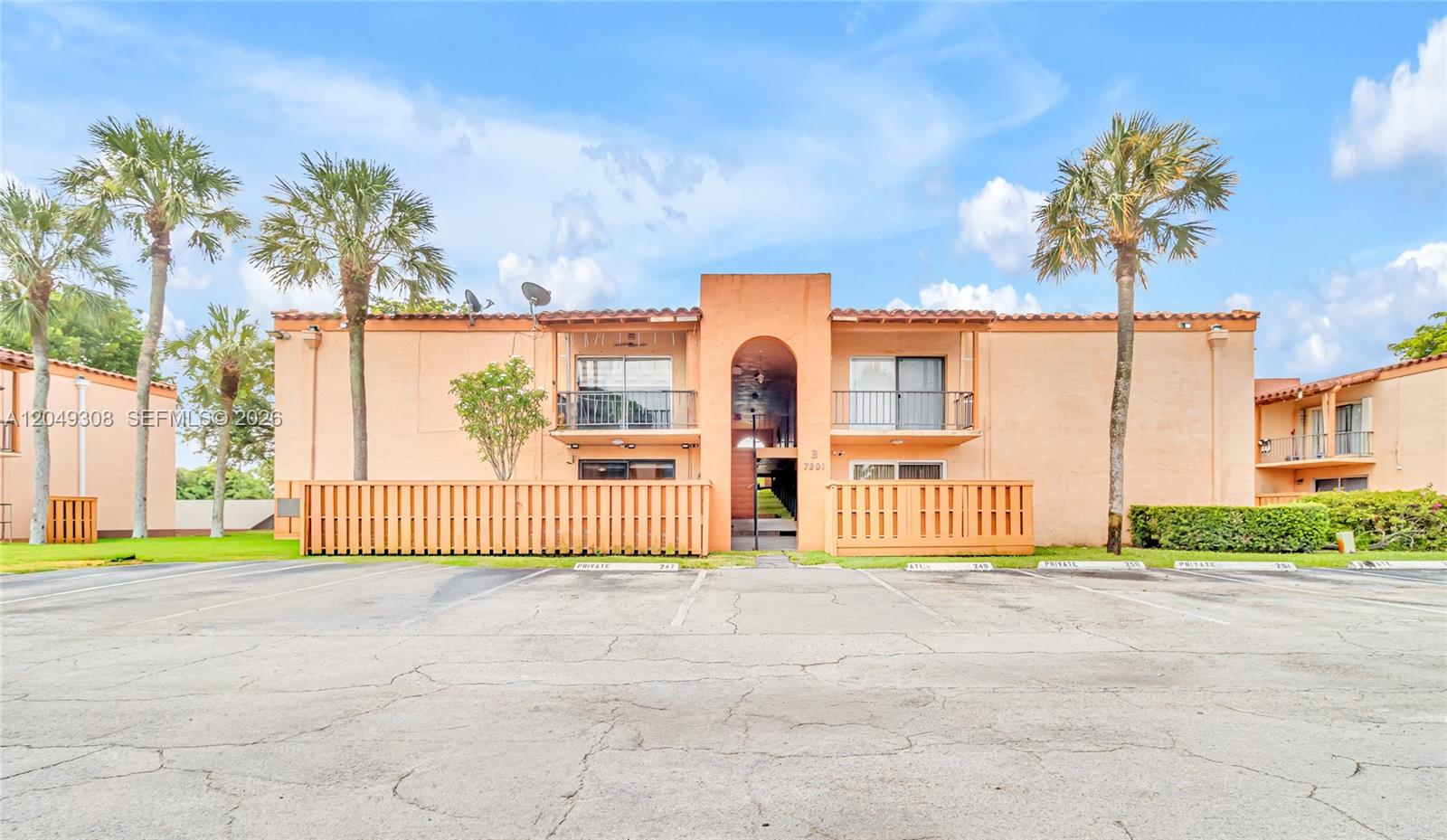 7201 Miami Lakes Drive