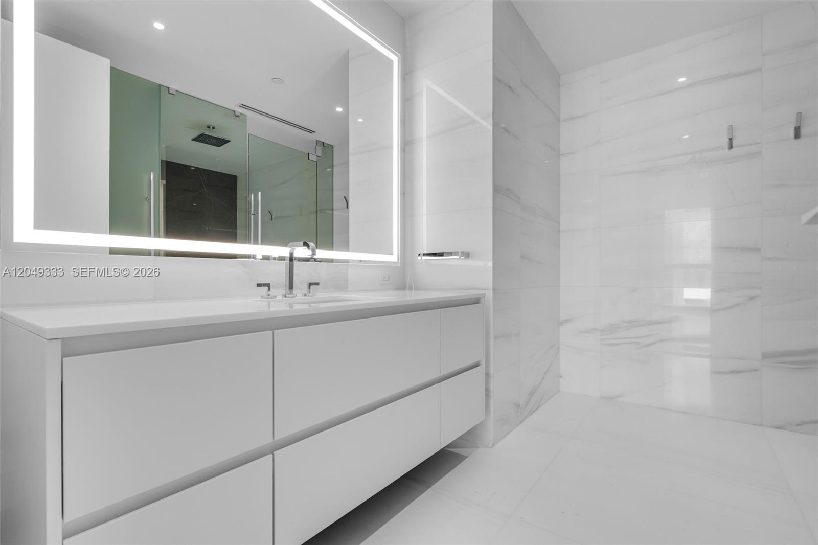 300 Biscayne Boulevard Way