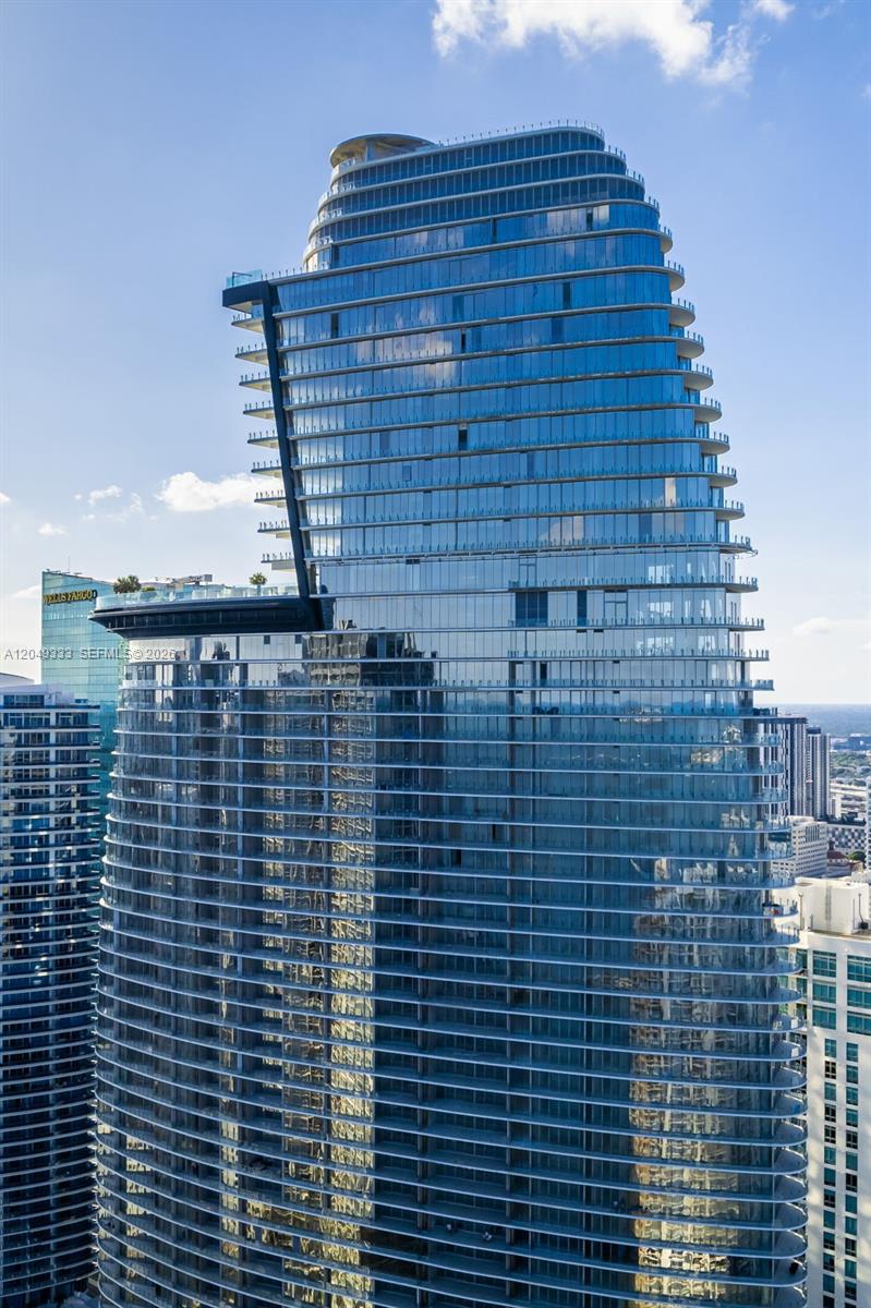 300 Biscayne Boulevard Way