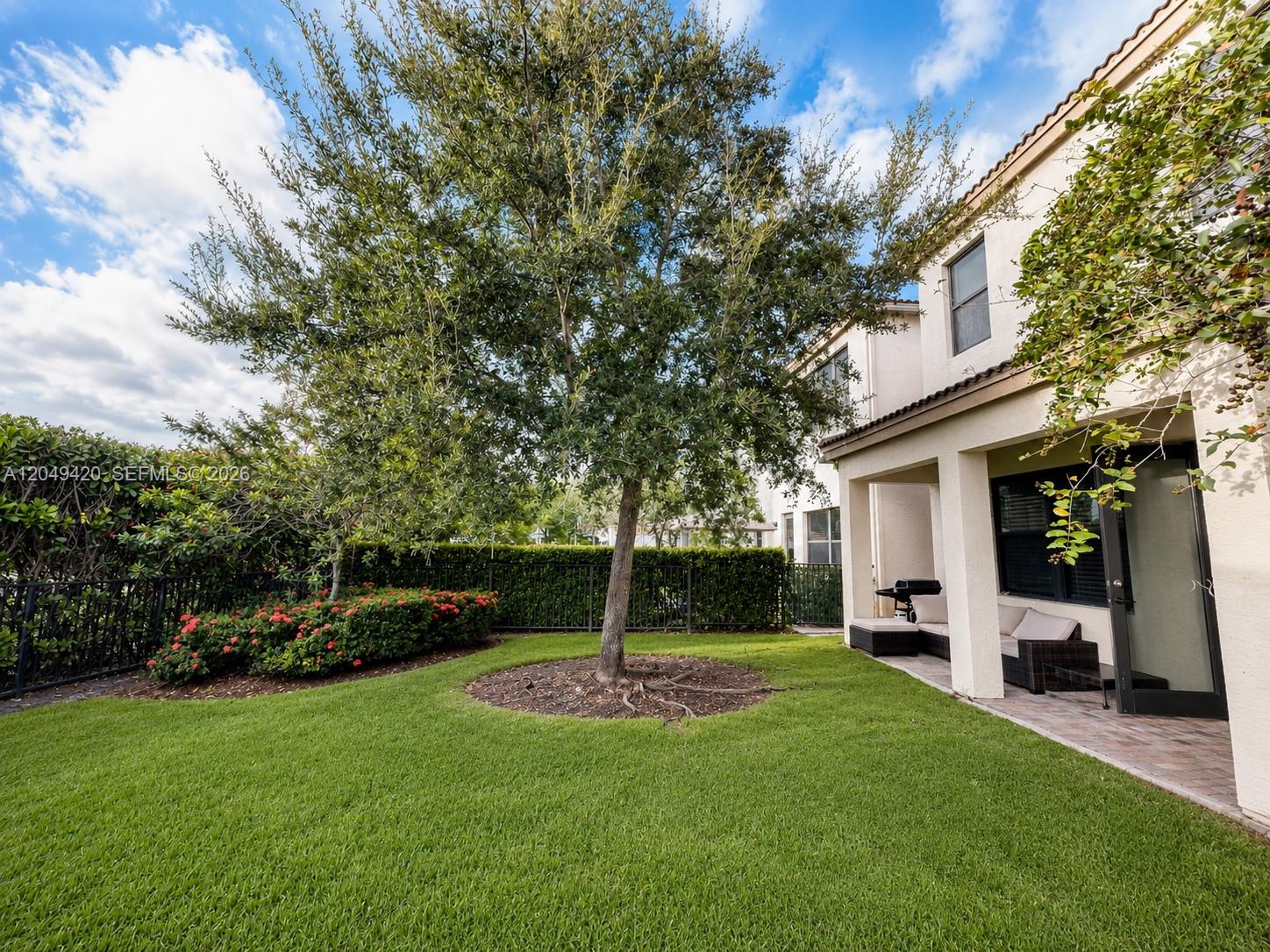 19316 NE 8th Court