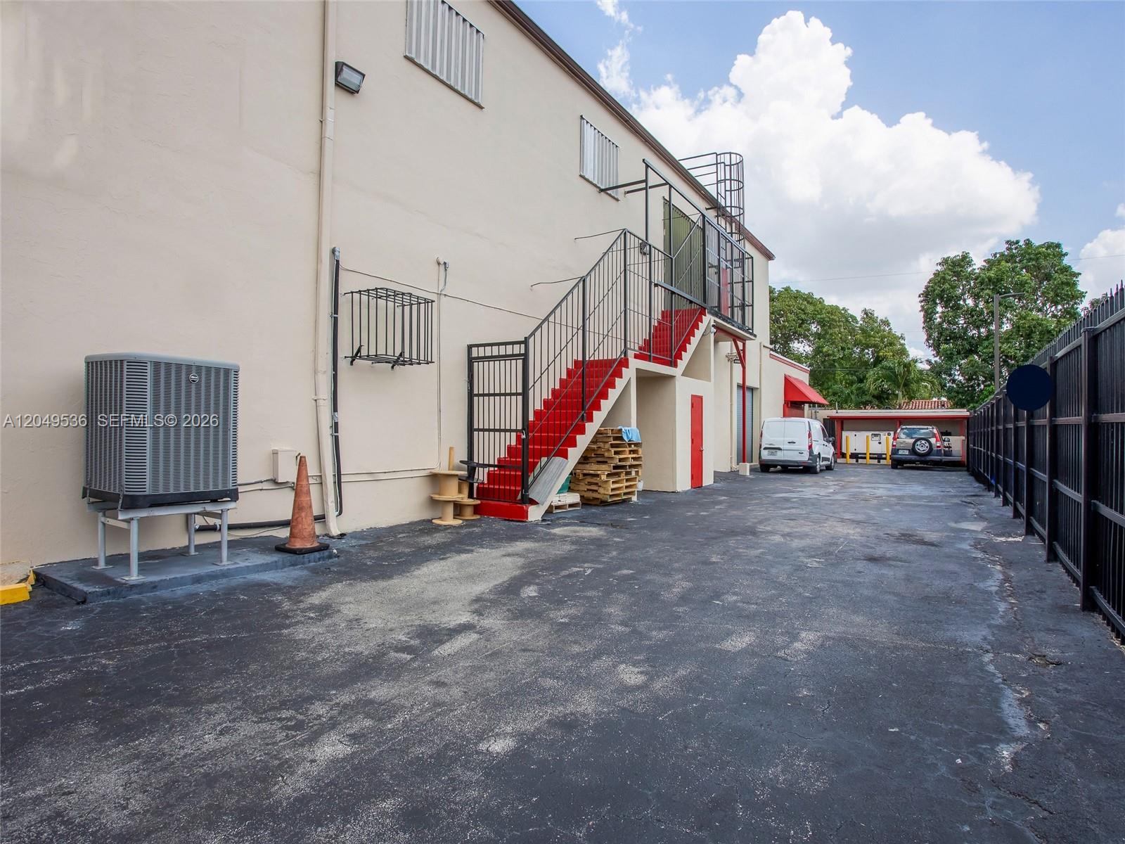 249-275 W 29th Street