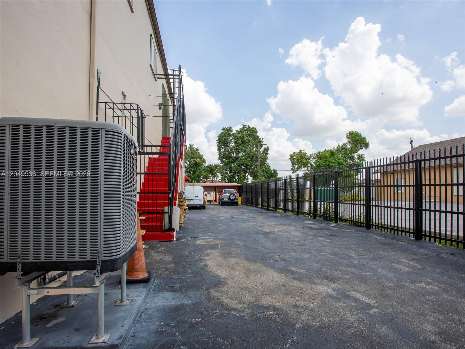 249-275 W 29th Street