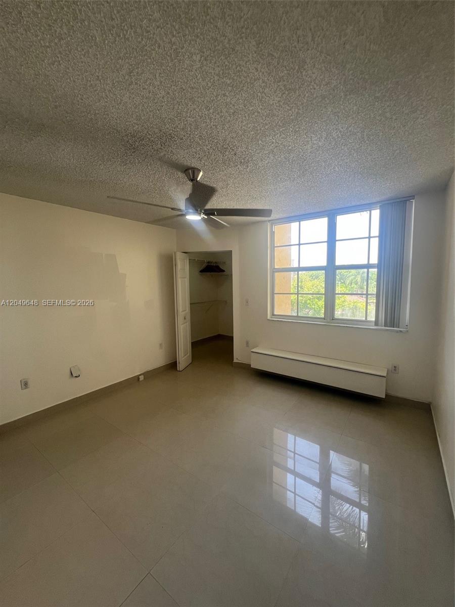 19601 E Country Club Drive