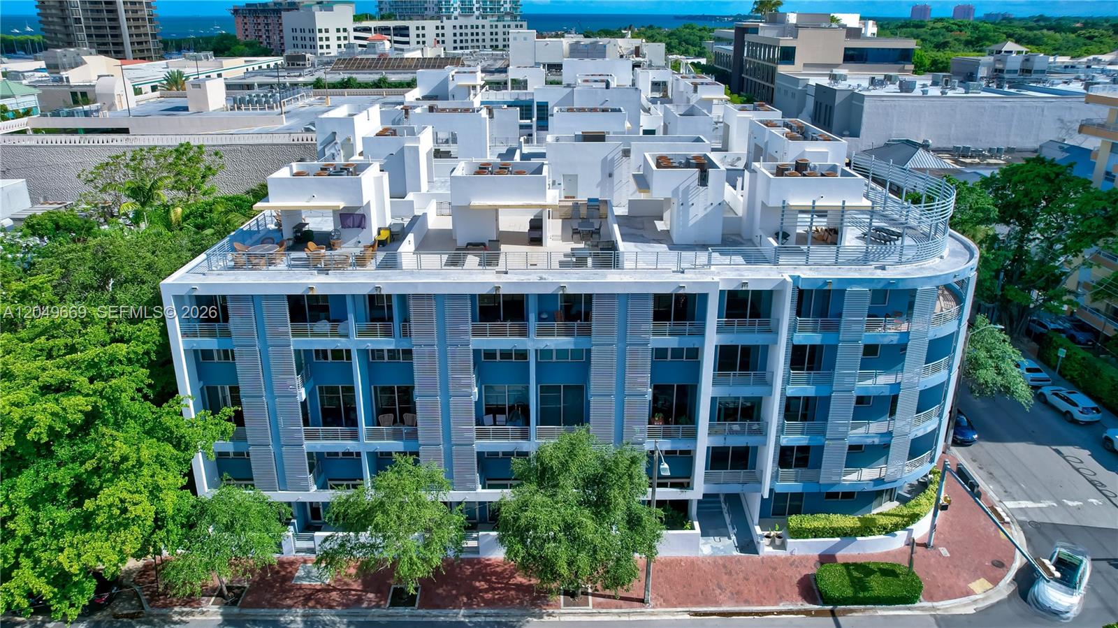 3339 Virginia Street