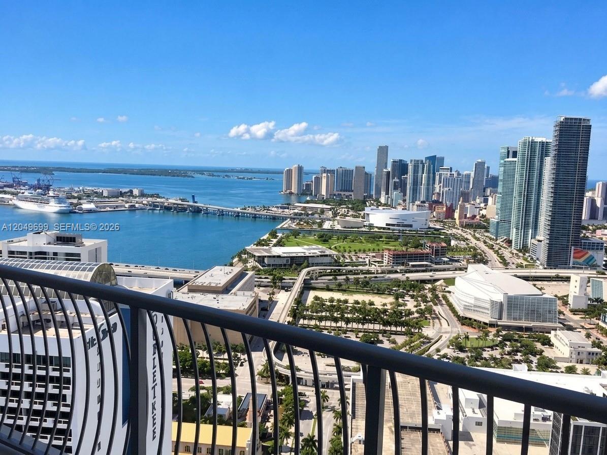 1750 N Bayshore Drive