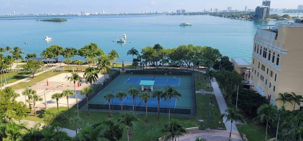 1750 N Bayshore Drive