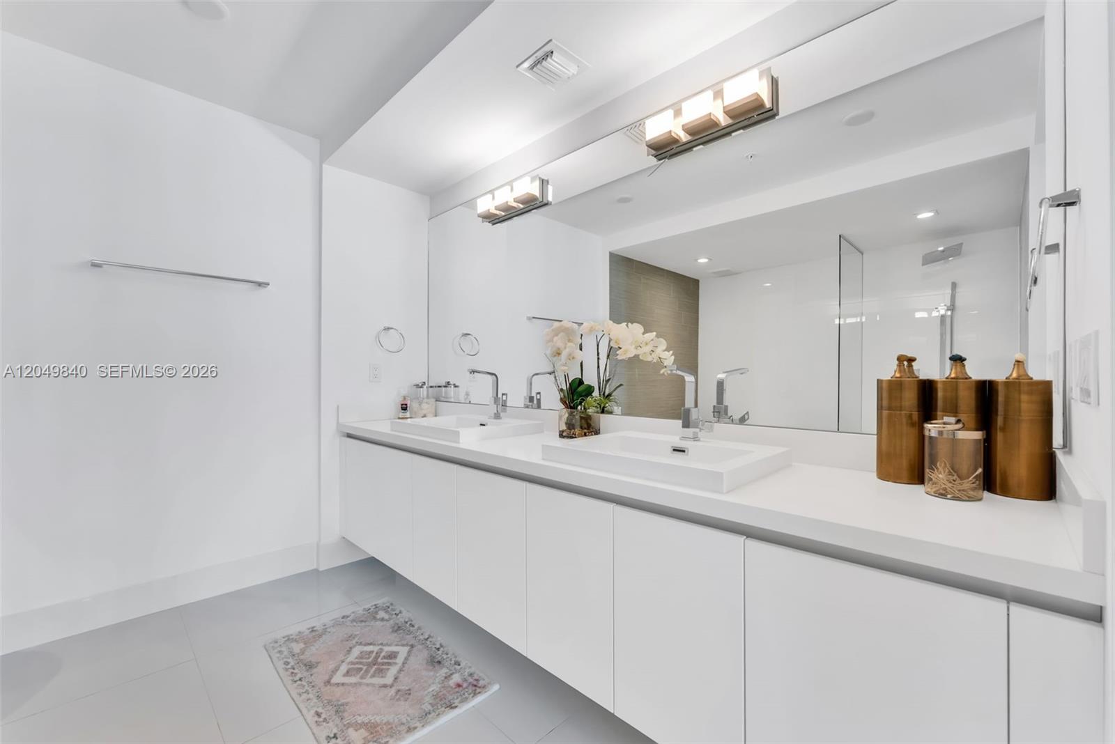300 Sunny Isles Boulevard