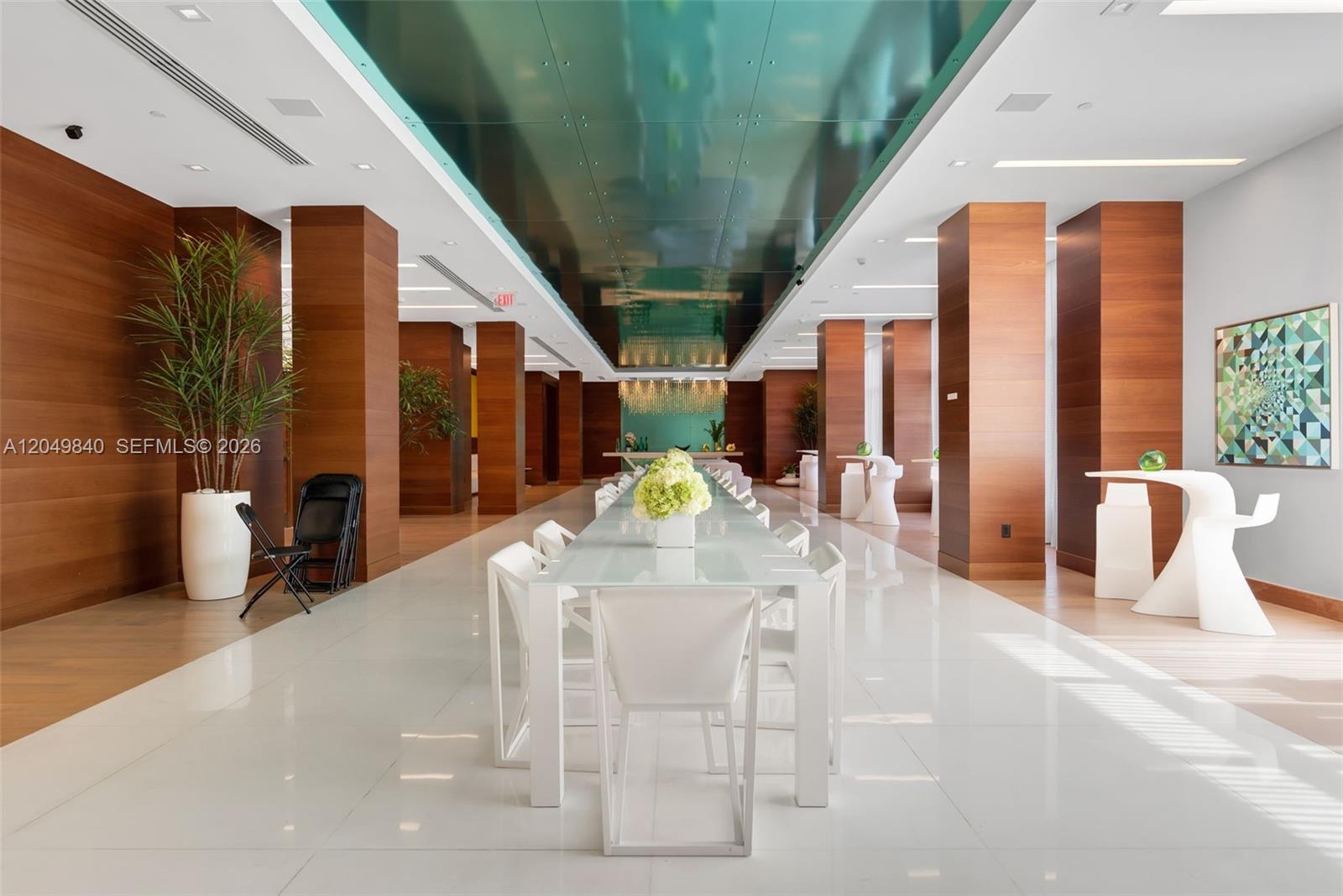 300 Sunny Isles Boulevard