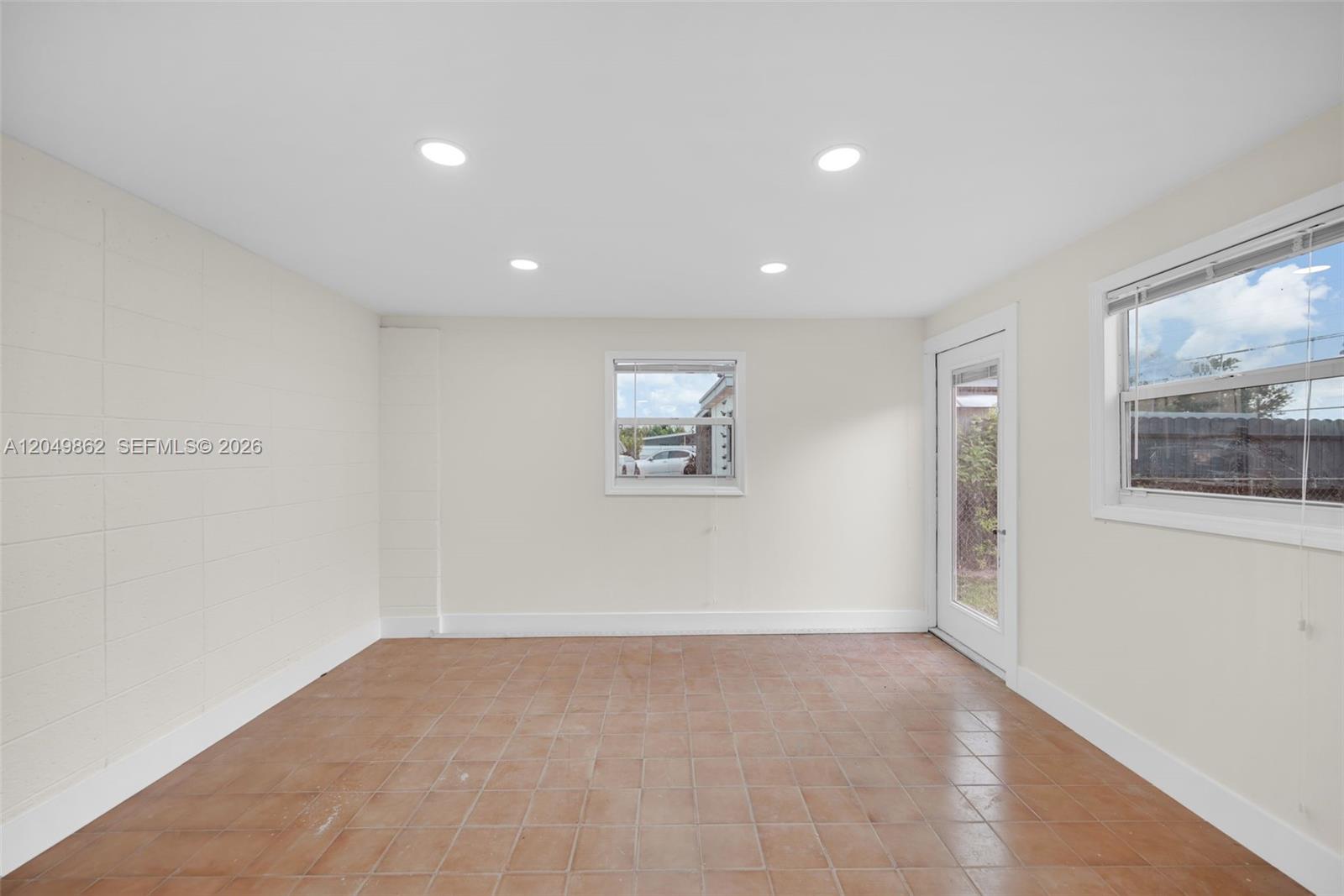 1380 W 60th Terrace