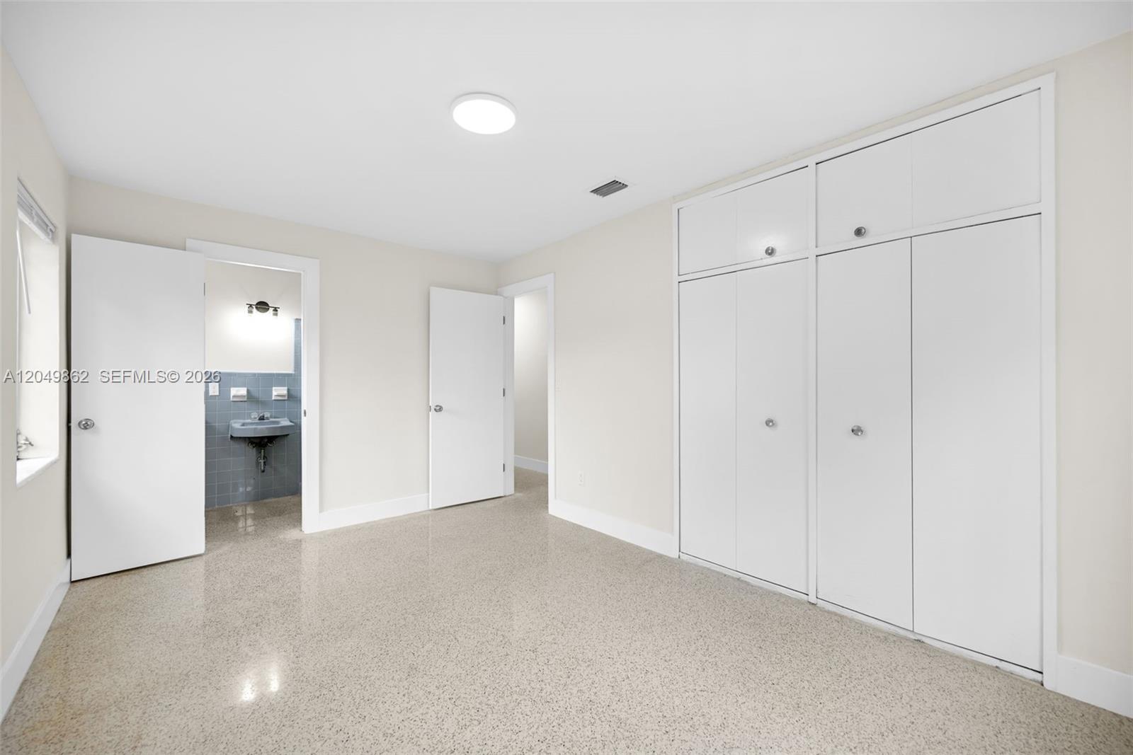 1380 W 60th Terrace