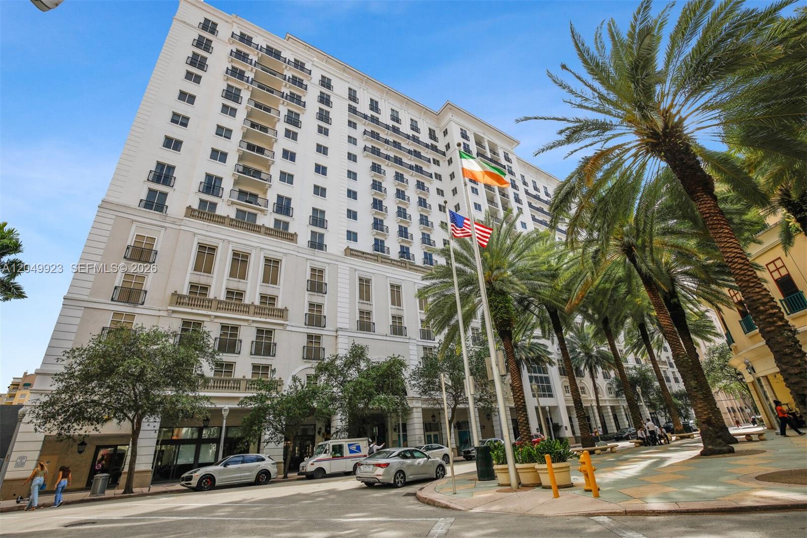 10 Aragon Avenue