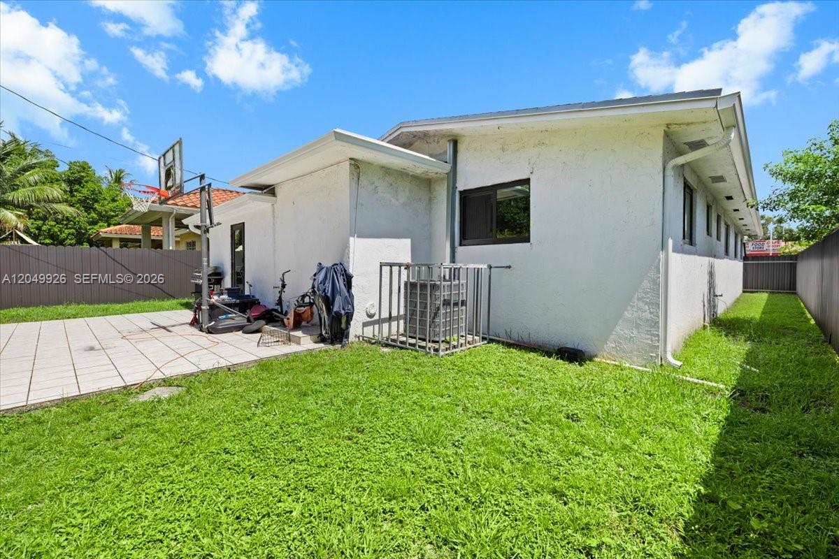 40 NW 119th Street