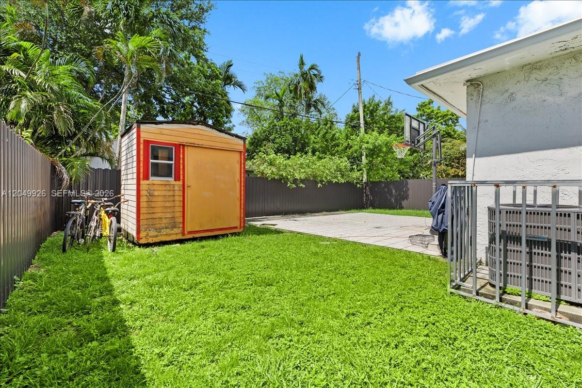 40 NW 119th Street