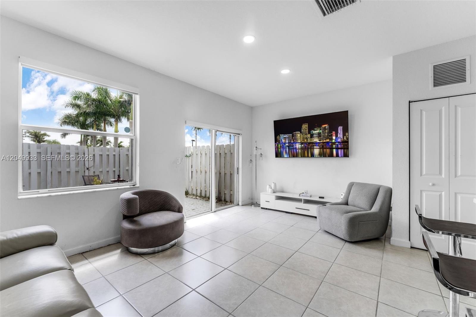 1461 SE 26th Road