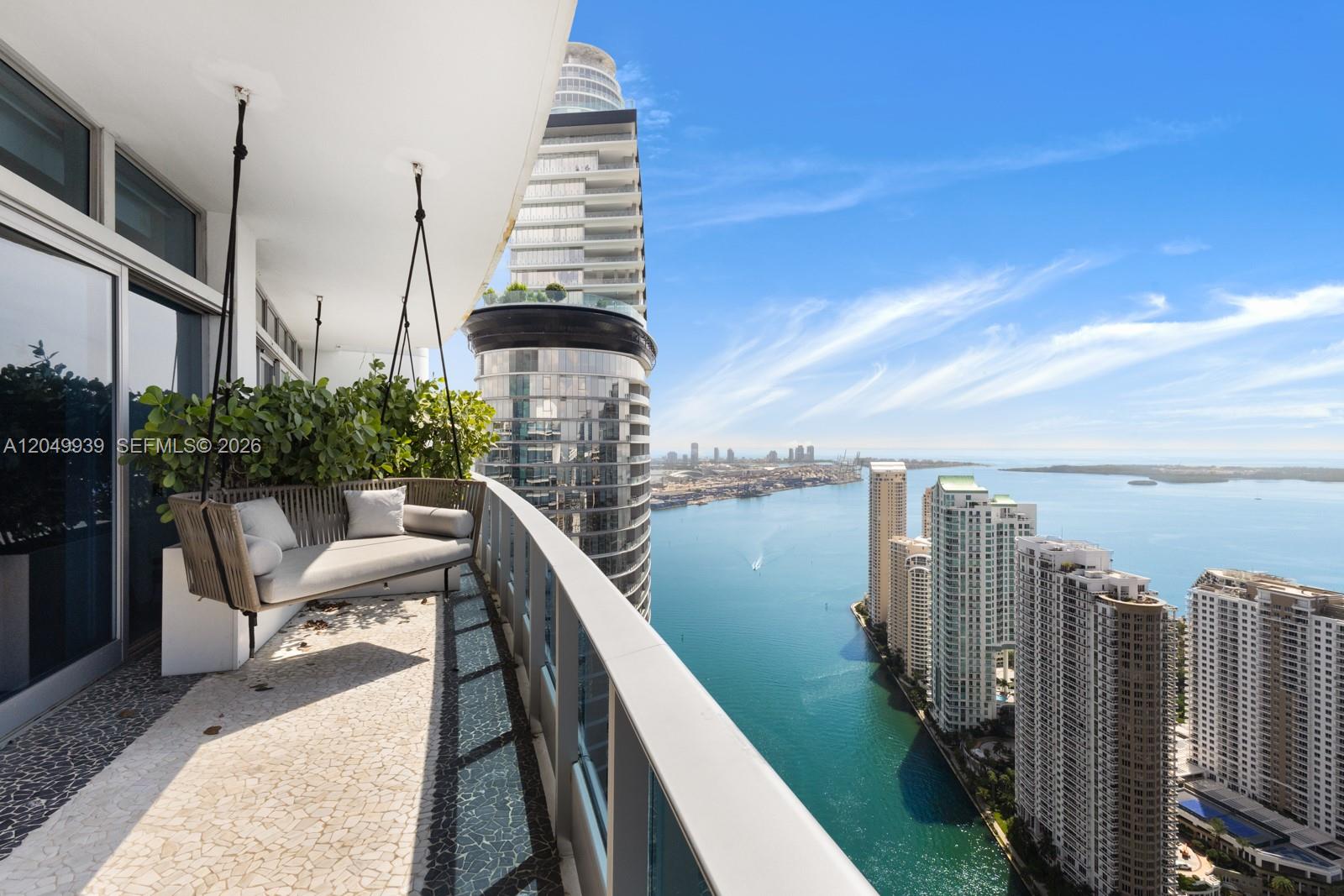 200 Biscayne Boulevard Way
