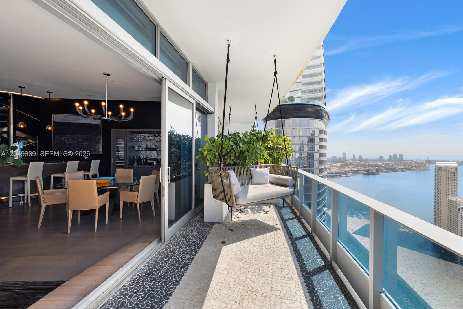 200 Biscayne Boulevard Way
