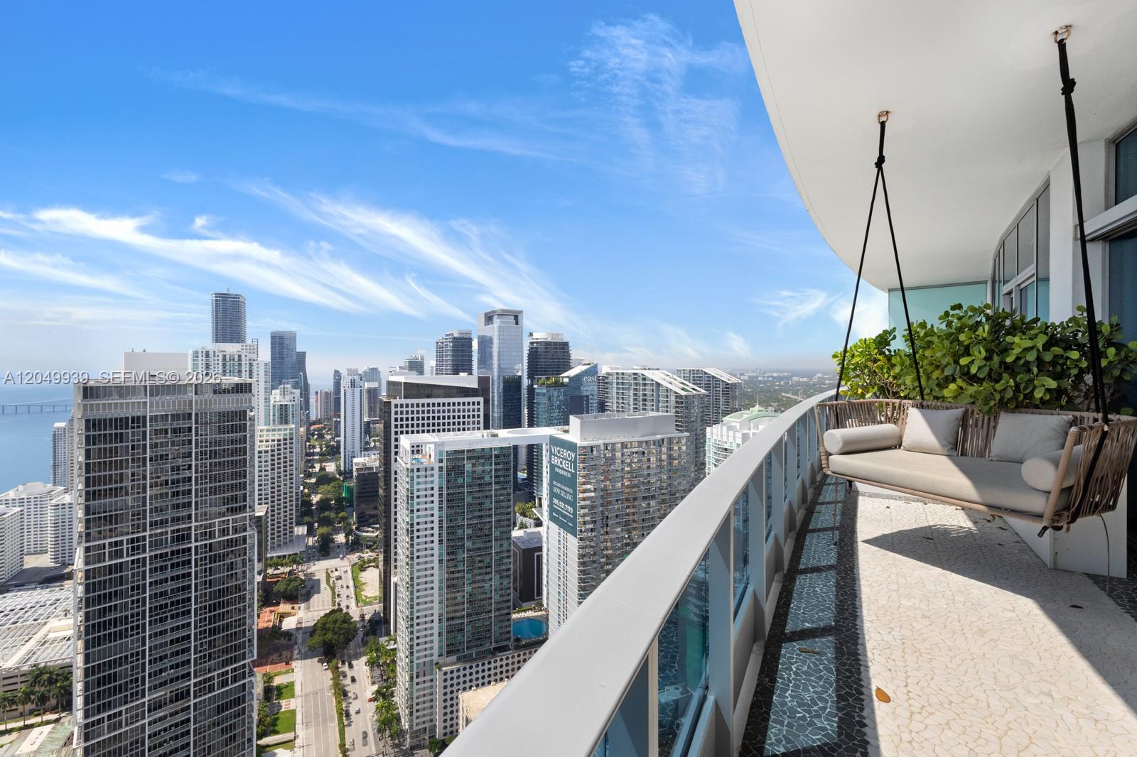 200 Biscayne Boulevard Way