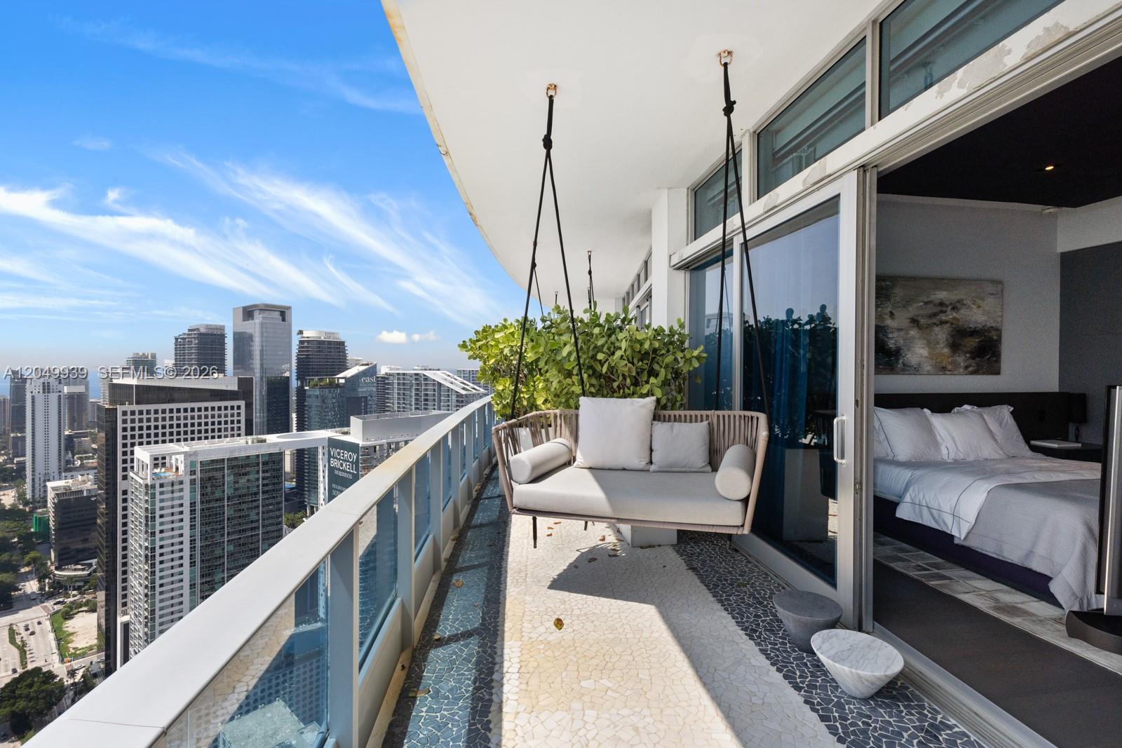 200 Biscayne Boulevard Way