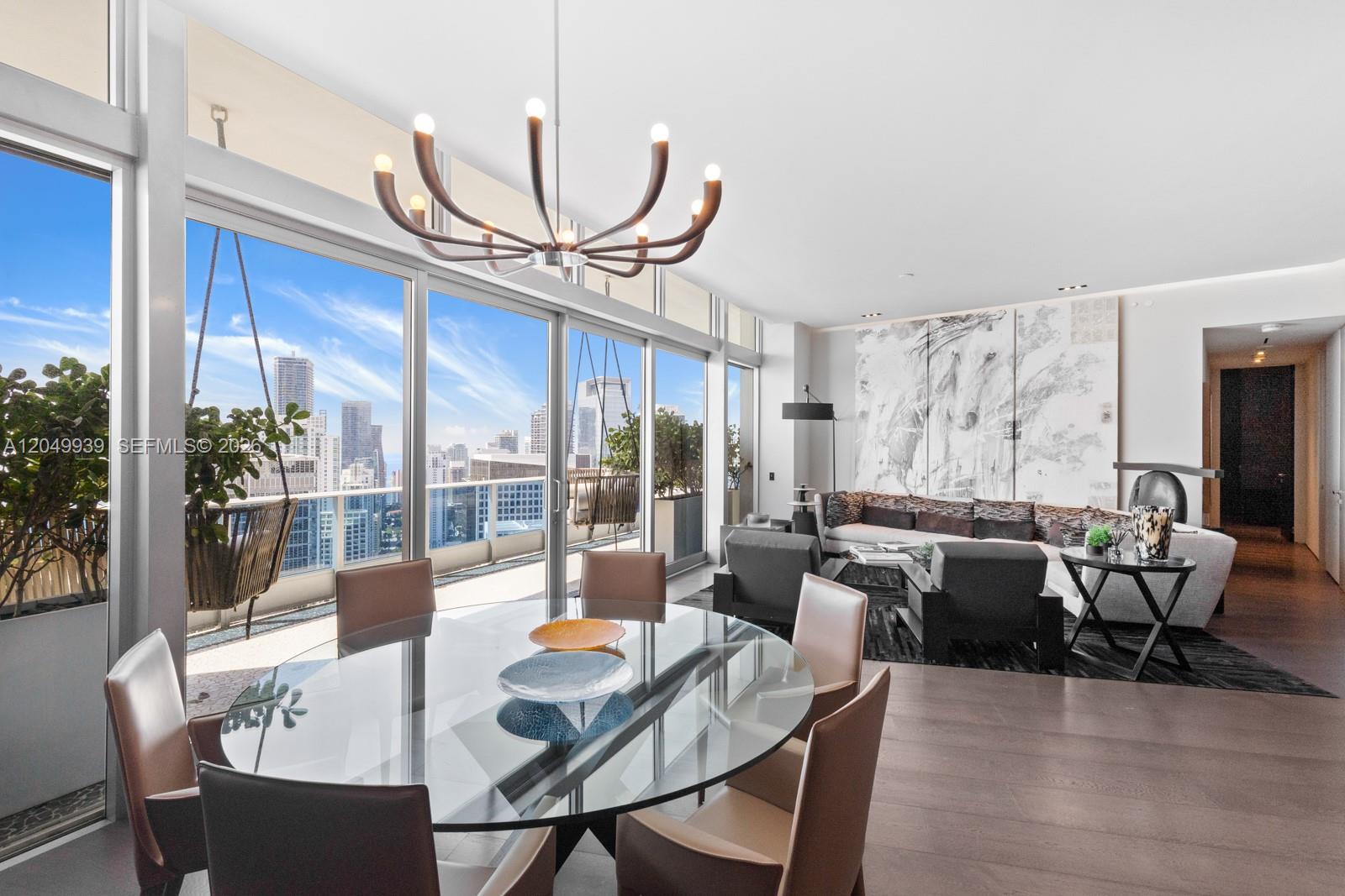 200 Biscayne Boulevard Way