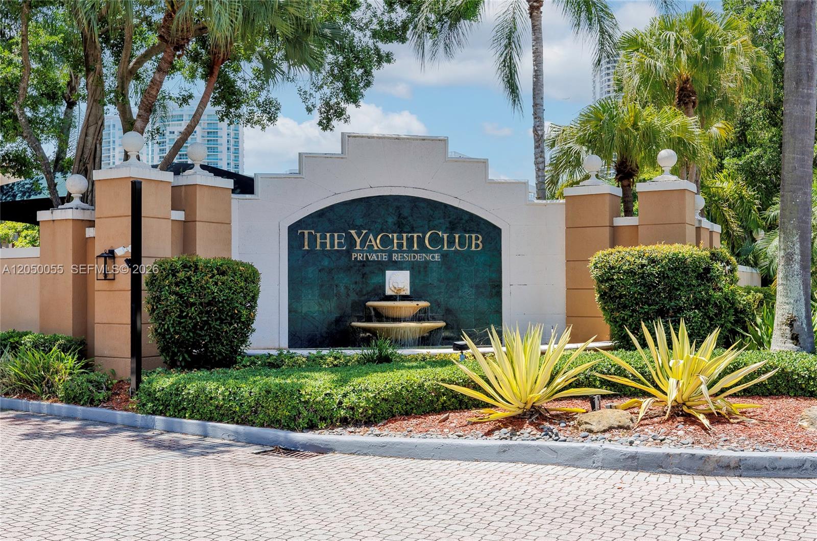 19555 E Country Club Drive