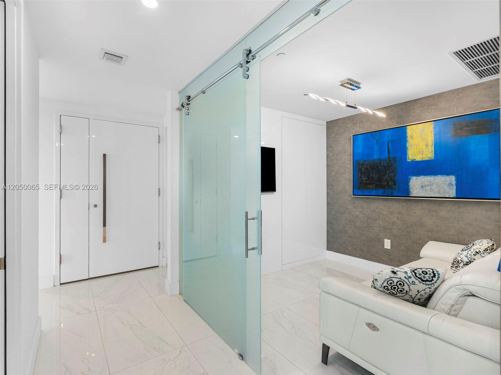 650 NE 32nd Street