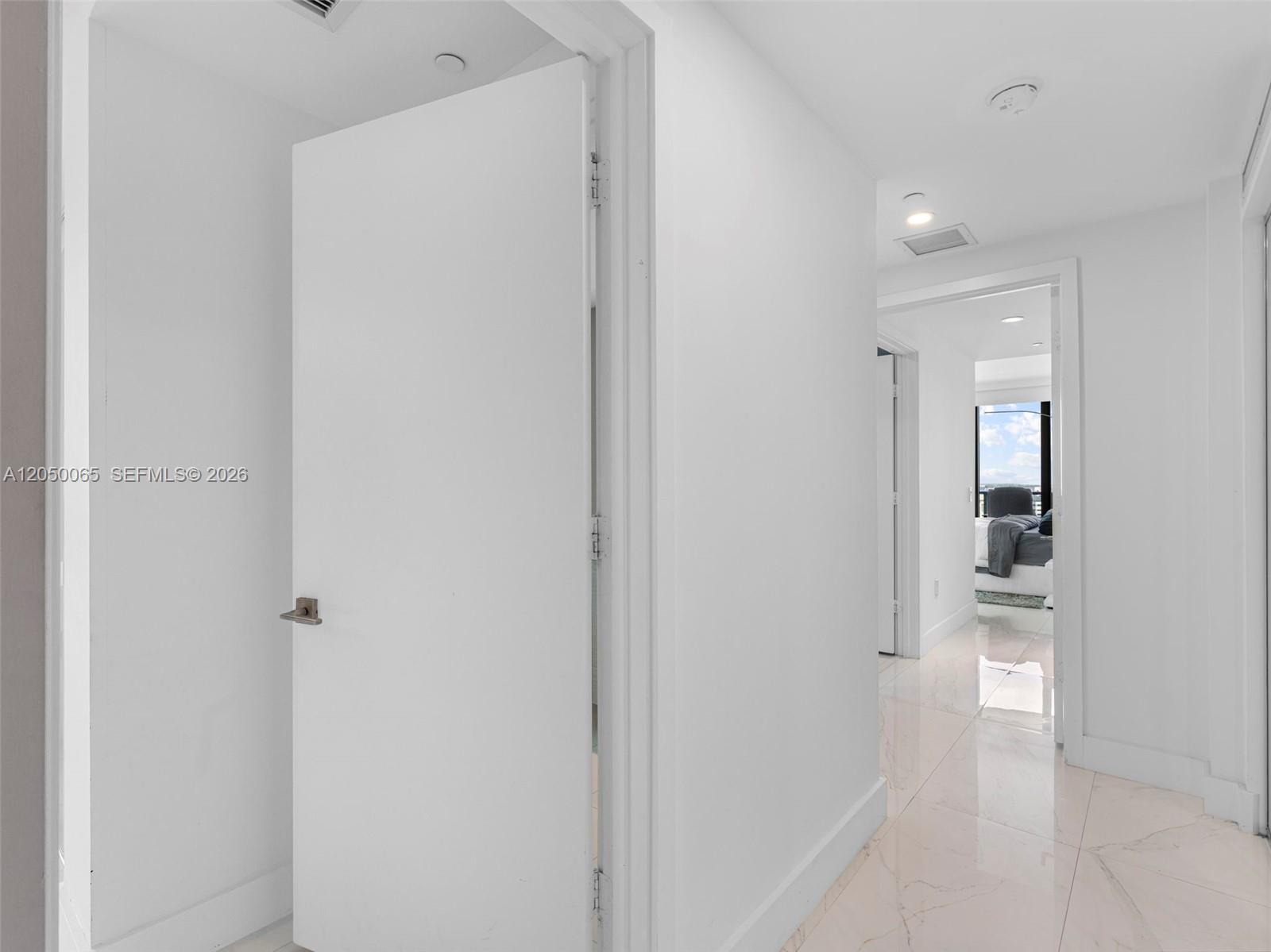 650 NE 32nd Street