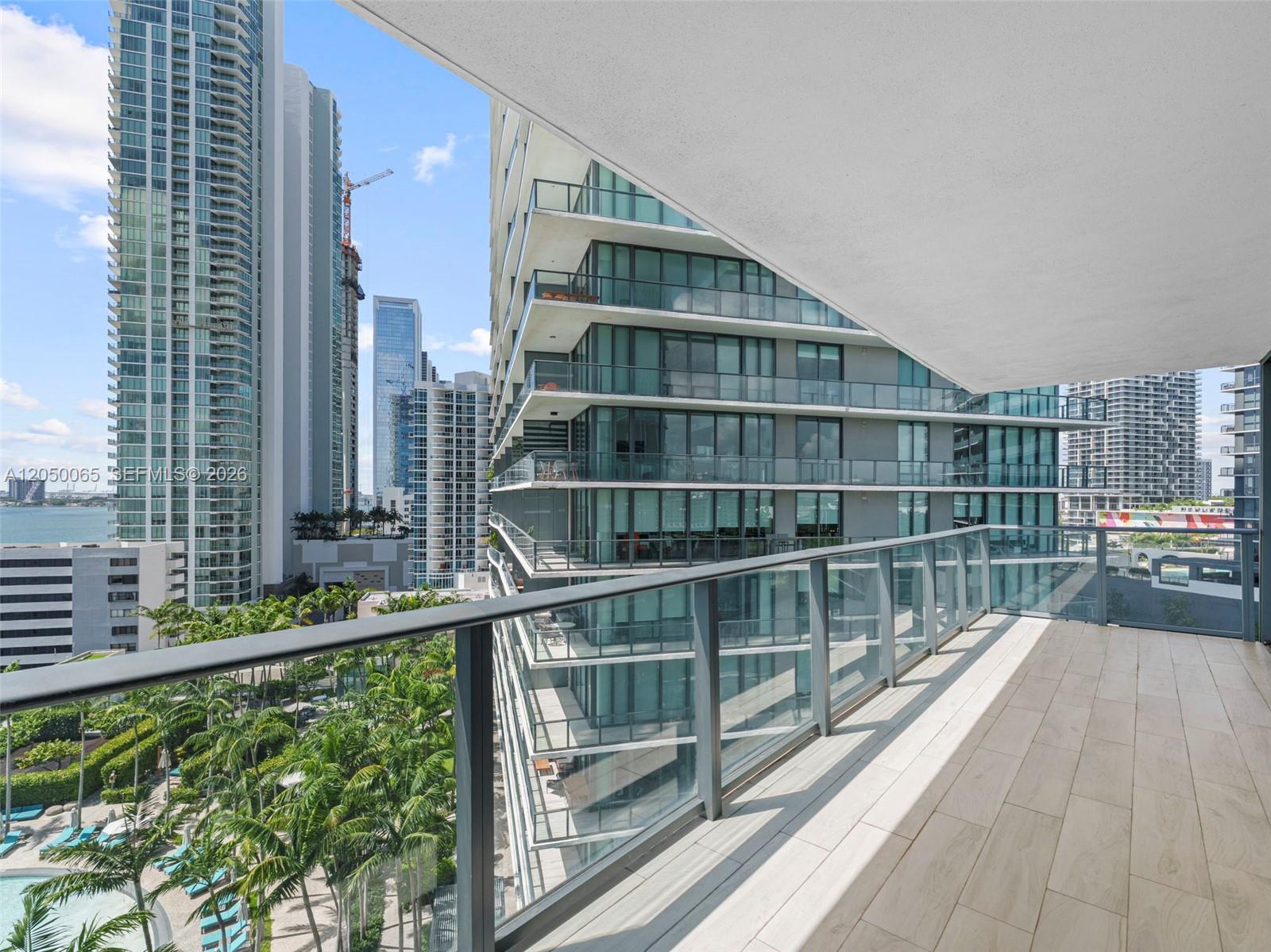 650 NE 32nd Street
