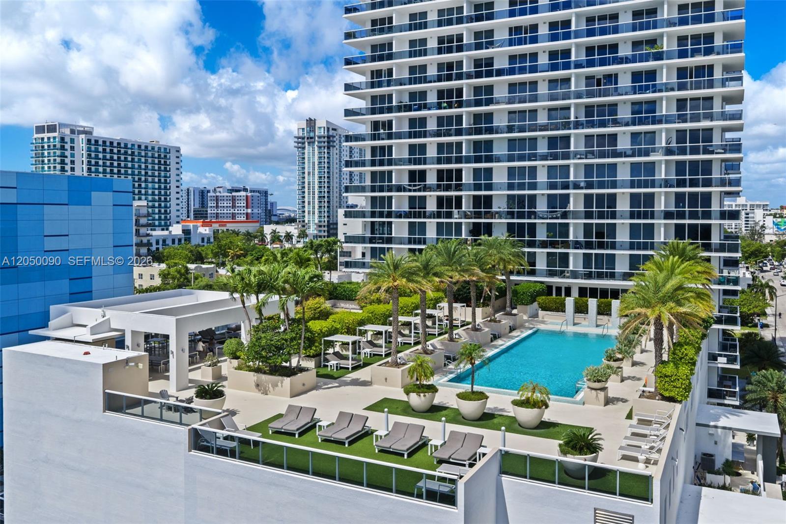 600 NE 27th Street