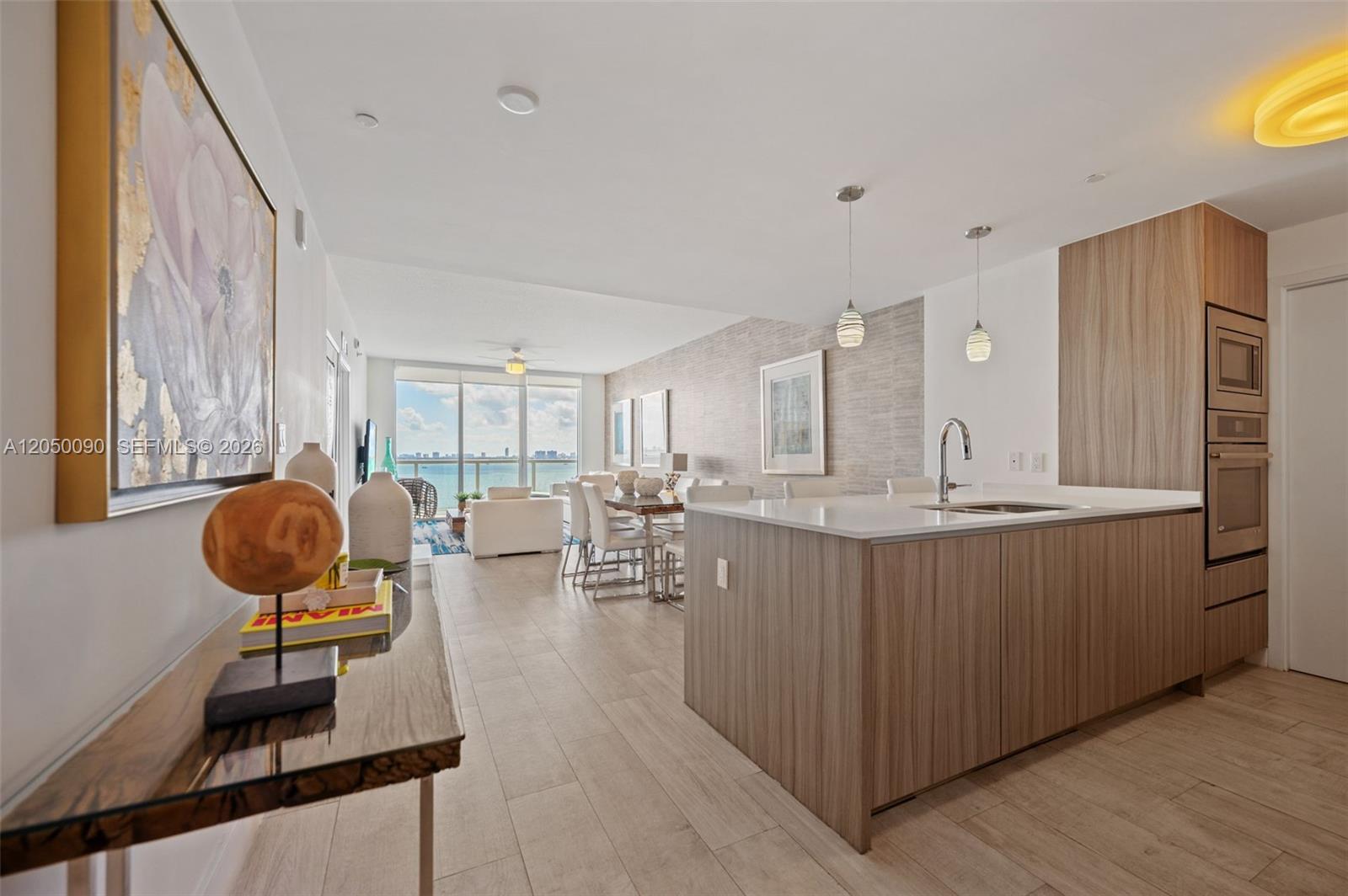 600 NE 27th Street