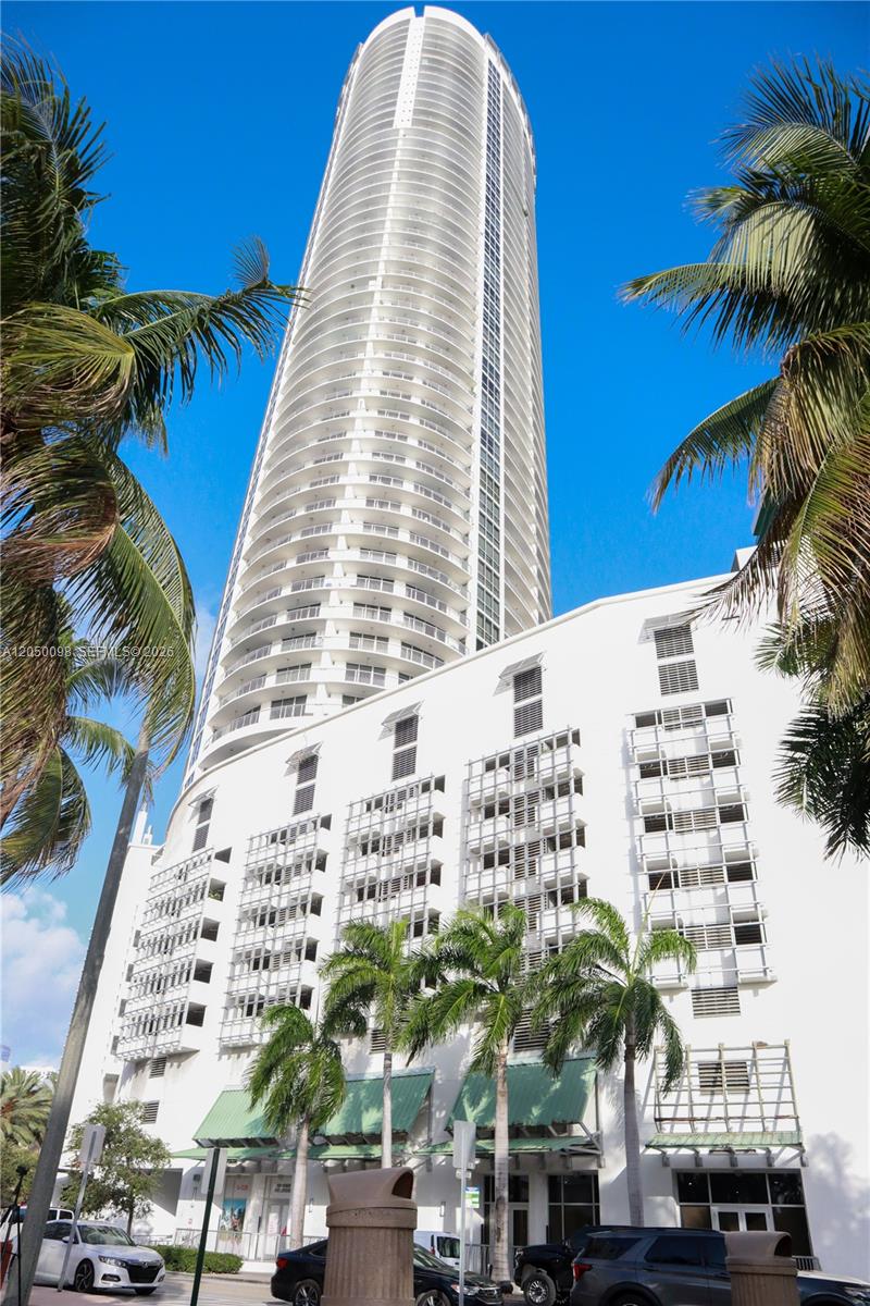 1750 N Bayshore Drive